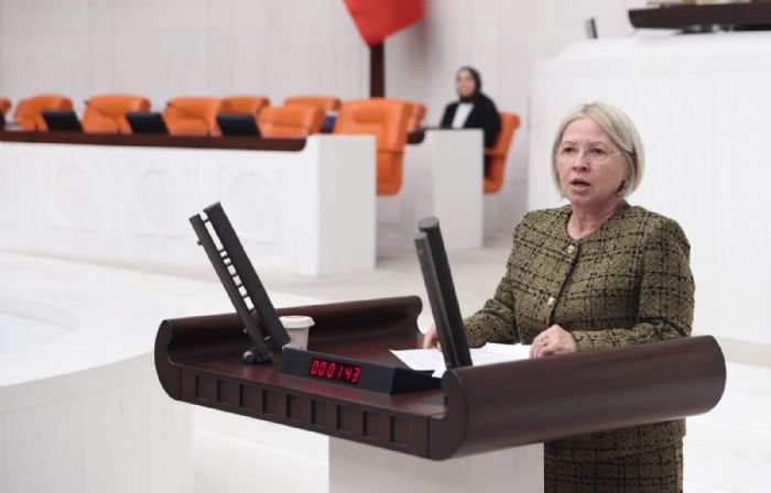 CHP Tekirda Milletvekili Nurten YONTAR krsden seslendi