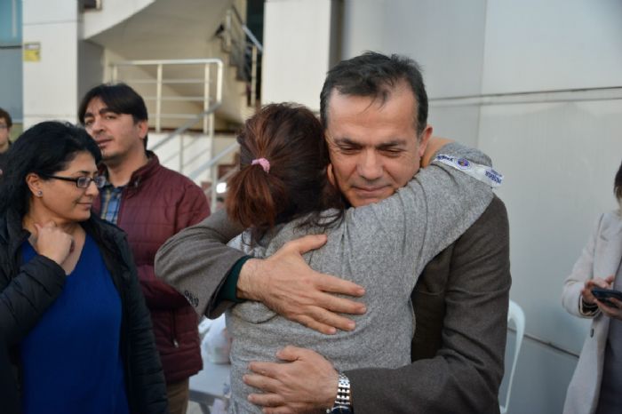 Yeniehir Belediyesi Mersinde 11 bin depremzedeye ulat...