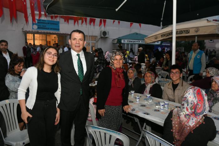 Bakan Abdullah zyiit, Deirmenayllarla iftar sofrasnda bulutu...