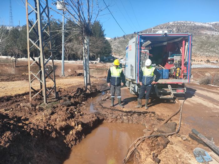 MESK, ADIYAMANDA DEPREMDEN ZARAR GREN MESUYU VE KANALZASYON HATLARINI ONARIYOR..