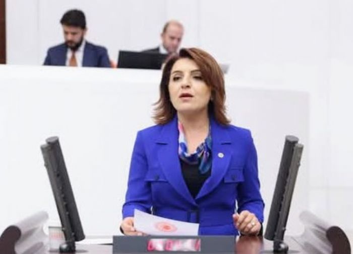 CHP’li K��’tan burs ve ��renim kredisi tepkisi...