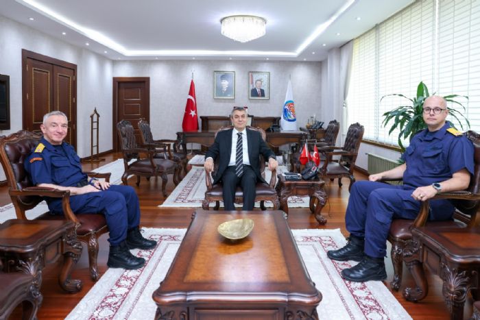 T�mamiral Fitoz’dan�Vali Toros’a, ziyaret...