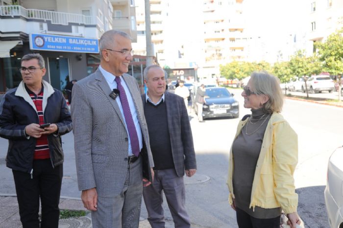 Bakan Tarhan Mezitli esnafyla bir araya geldi... 