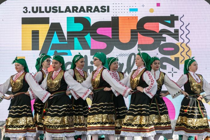 BYKEHRN 3. ULUSLARARASI TARSUS FESTVALݒ RENGARENK BALADI...