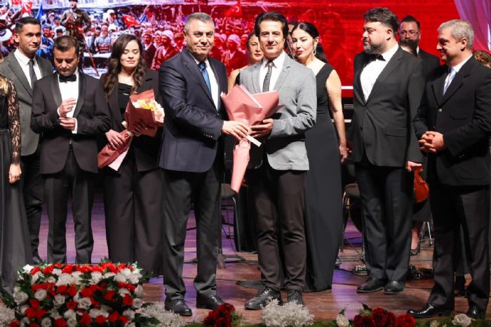 Toros’lar, Akdeniz’de Uyan�� Konserinde... 