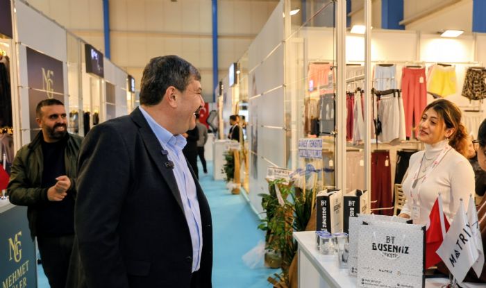 BA�KAN YILDIZ, AKDEN�Z ULUSLARARASI TEKST�L FUARI�NDA...