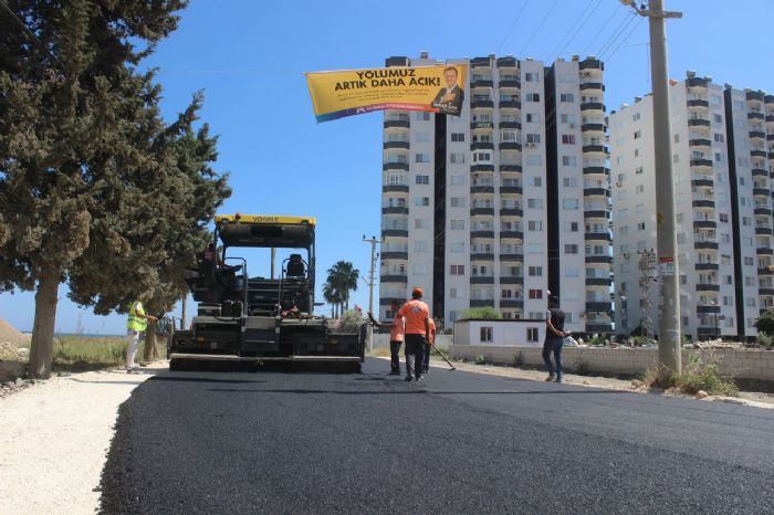 MERSN BYKEHR YOL YAPIM EKB, ERDEMLݒDE ASFALT ALIMALARINA DEVAM EDYOR