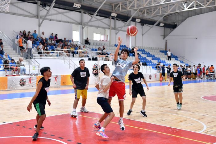 GELECEN YILDIZ BASKETBOLCULARI MSKDA YETECEK...