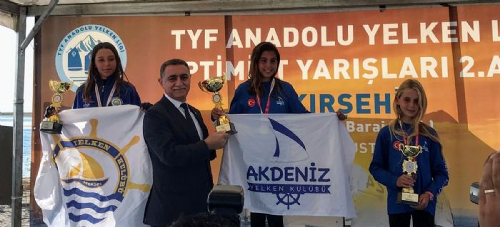  Mersinli yelkenciler kupayla dnd...