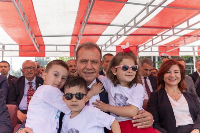 BAKAN SEER, 23 NSAN ULUSAL EGEMENLK VE OCUK BAYRAMI TRENNDE...