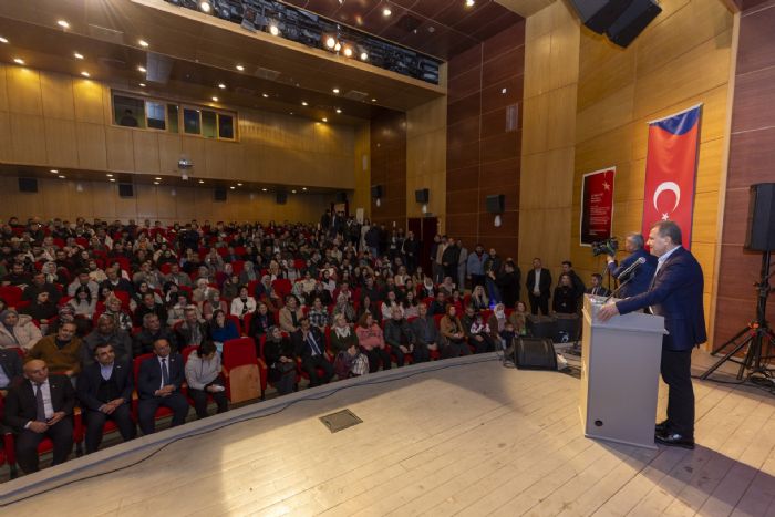 BAKAN SEER, GLNAR VE MUT KURS MERKEZLERNDE ETM GREN RENCLERN ALELERYLE BULUTU...