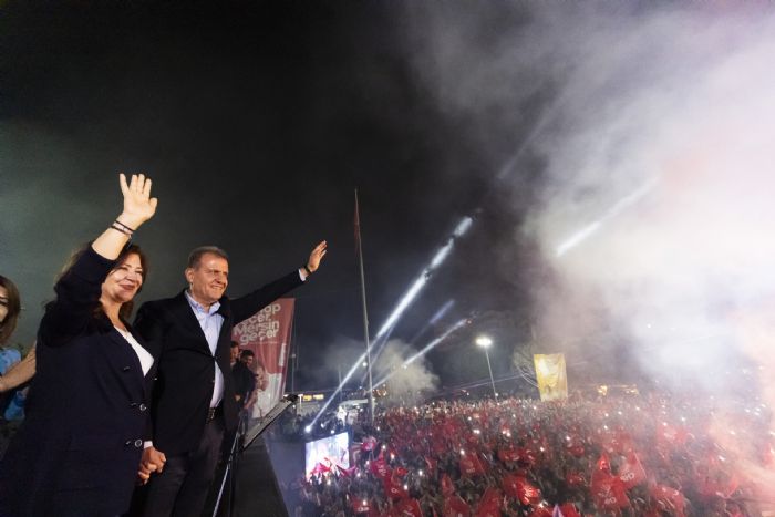 Mersinde CHP cokusu, Vahap Seer rekor oyla tekrar seildi