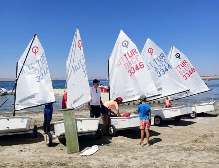 Rota Yelken Kulb Sporcular Krehir Hirfanl Baraj Glnde