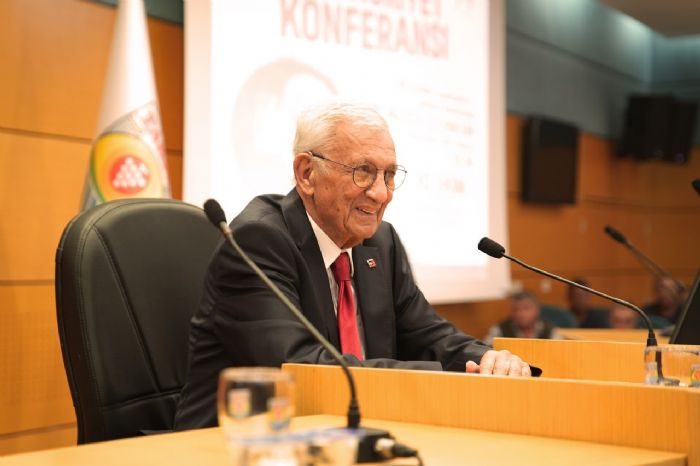DR. ALEV COKUNUN KATILIMIYLA 99. YILINDA CUMHURYET KONULU KONFERANS DZENLEND...