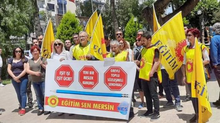 Eitim-Sen Mersin ubesi, retmenlik Meslek Kanunu adaletsizlikleri derinletirdi