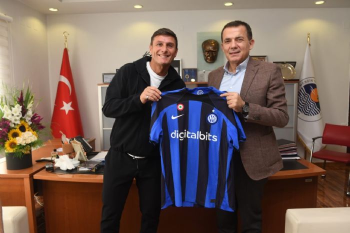 Javier Zanetti’den Bakan Abdullah zyiiteziyaret...