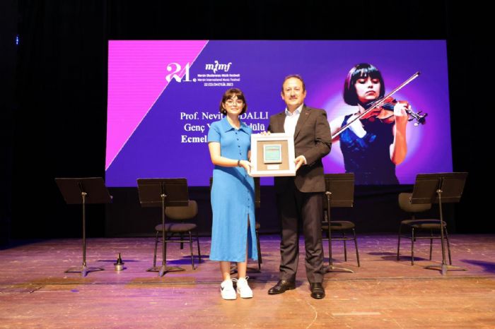 Vali Pehlivan Mersin Uluslaras Mzik Festivalinde