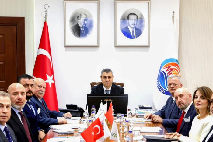 VAL� TOROS,  MERS�N OSB M�TE�EBB�S HEYET TOPLANTISIN’DA...