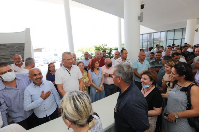 Bakan Tarhan Personelin Bayramn Kutlad...