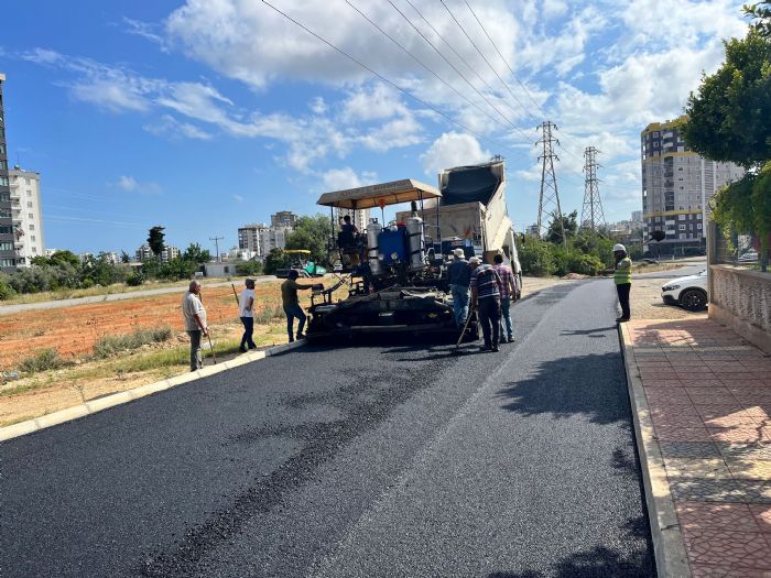 Yeniehir Belediyesi yol yapm almalarn aralksz srdryor...