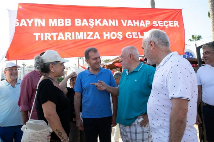 BAKAN SEER, PLAJLARVE TATL STELERNDE VATANDALARLA BULUTU...