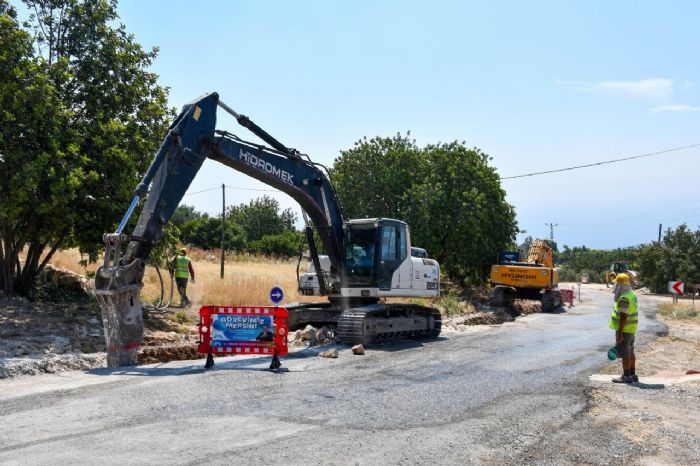 MESK, NARLIKUYU MAHALLESݒNDE BALATTII MESUYU HATTI ALIMALARINA DEVAM EDYOR...