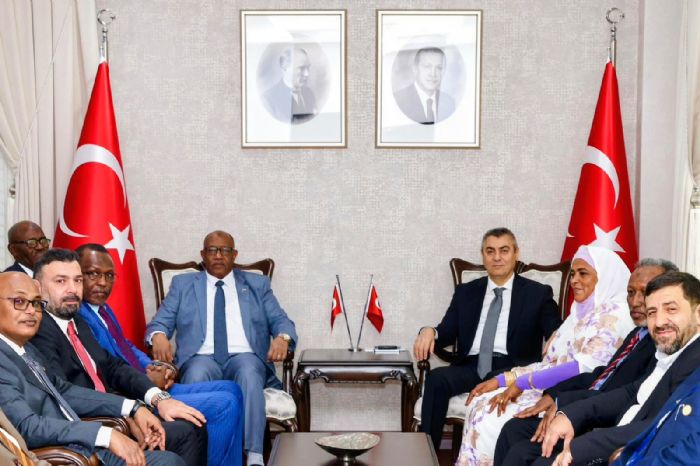 SUDAN HEYET� MERS�N’DE...