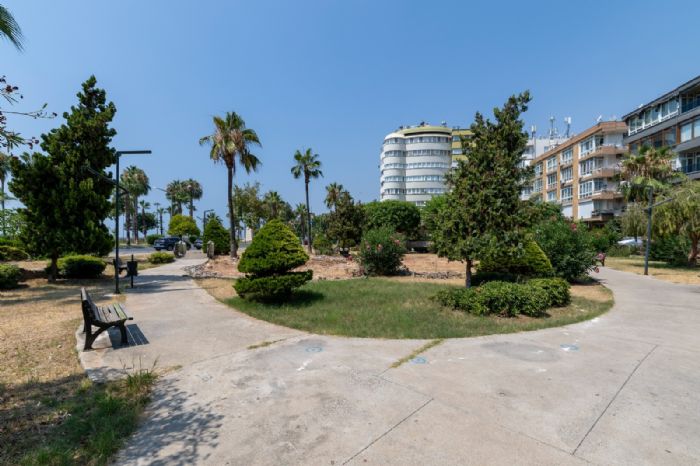 Yeni�ehir�de parklar yenileniyor...