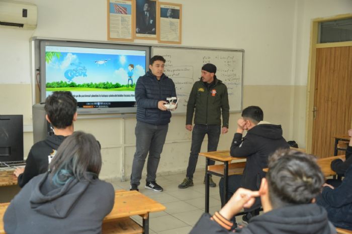 Yeniehir Belediyesinden lise rencilerine drone eitimi